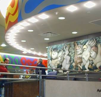 chony-main-desk.